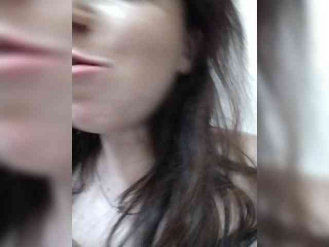 MilfDana webcam