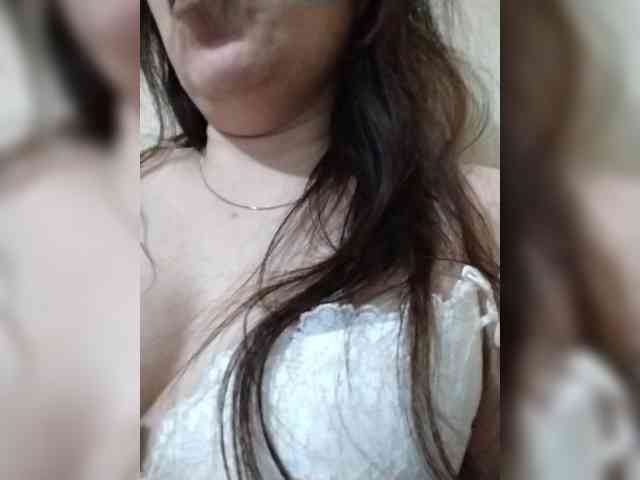 MilfDana webcam