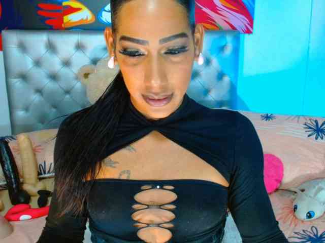 EbonyWilDoll Live Webcam on BongaCams