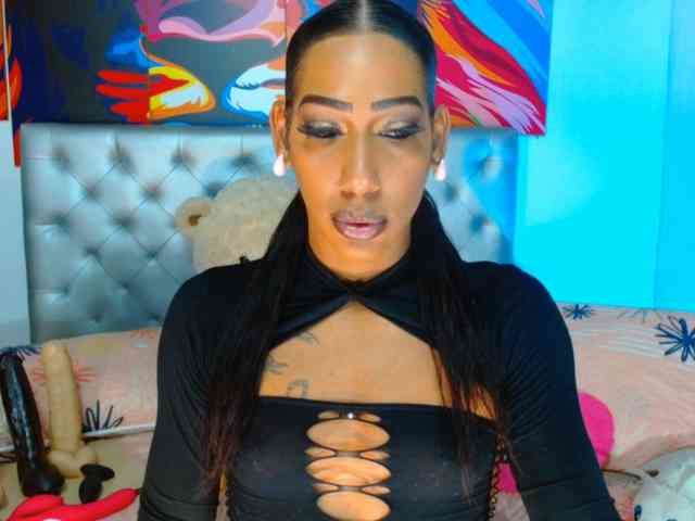 EbonyWilDoll Live Webcam on BongaCams