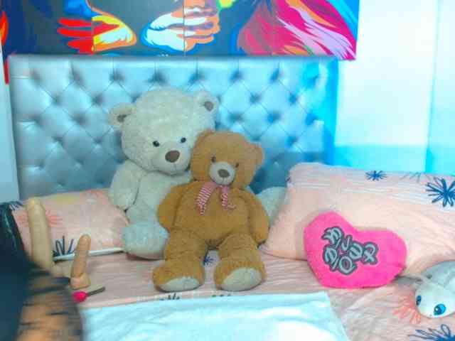 EbonyWilDoll Live Webcam on BongaCams