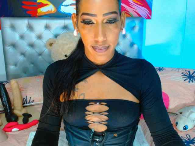 EbonyWilDoll Live Webcam on BongaCams
