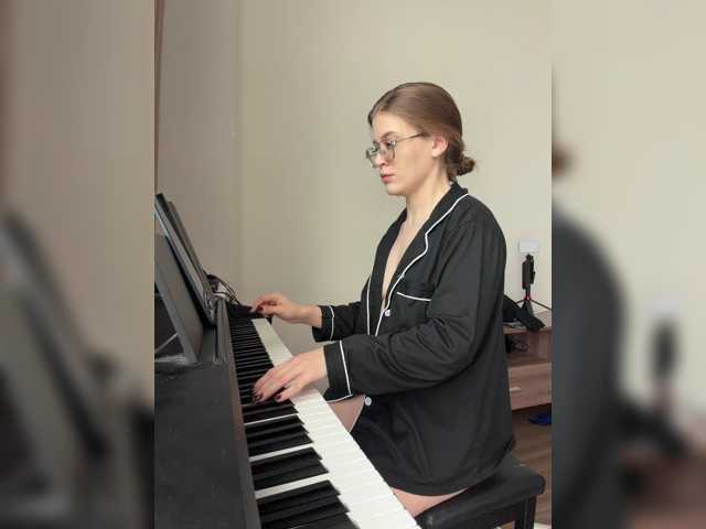 LilitMuse live cam