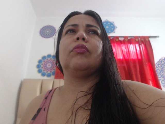 ammycollins1 live cam on BongaCams