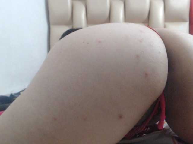le modèle ammycollins1 est en webcam porno dans un show sur le site bongacams, il possède les tags suivants: Latino/Hispanic,Brunette,Trimmed