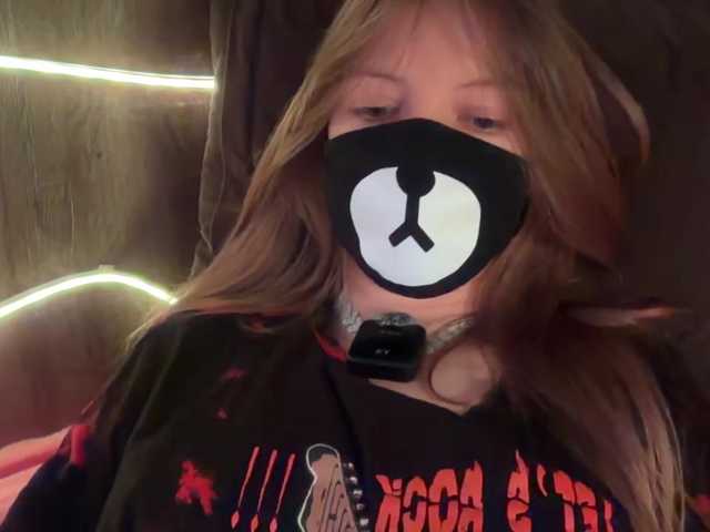 -Summer-'s BongaCams show and profile