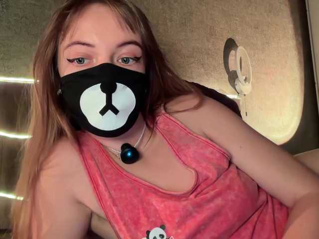 Tvoy_Medvezhenok live webcam show