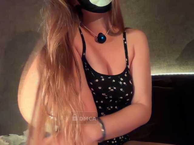 -Summer-, en vivo ahora en BongaCams