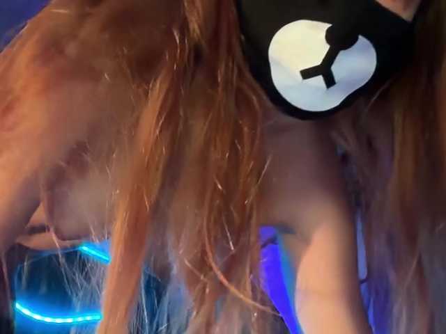 Tvoy_Medvezhenok live webcam show
