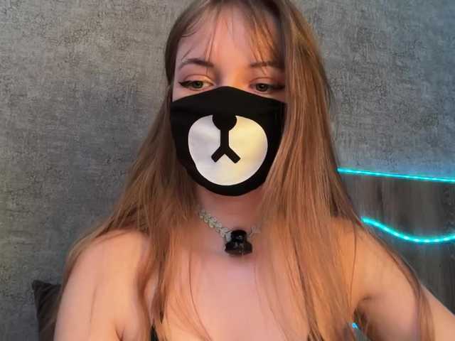 Live трансляция Tvoy_Medvezhenok - Runet.cam