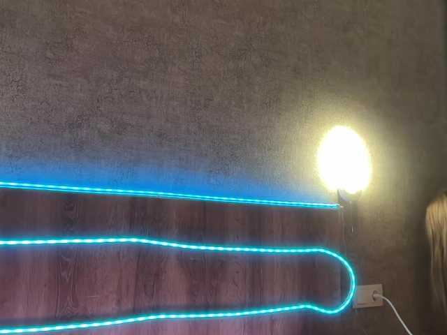 -Summer-'s BongaCams show and profile