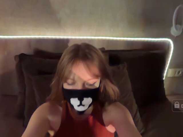 le modèle Tvoy_Medvezhenok est en webcam porno dans un show sur le site bongacams, il possède les tags suivants: White/Caucasian,Brunette,Shaved