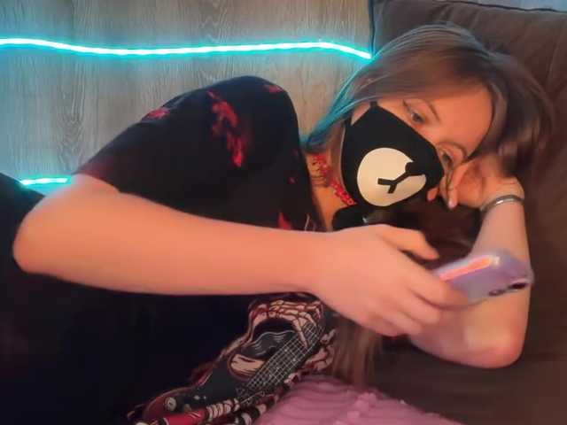 -Summer-'s BongaCams show and profile