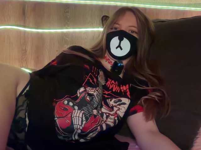 -Summer-'s BongaCams show and profile