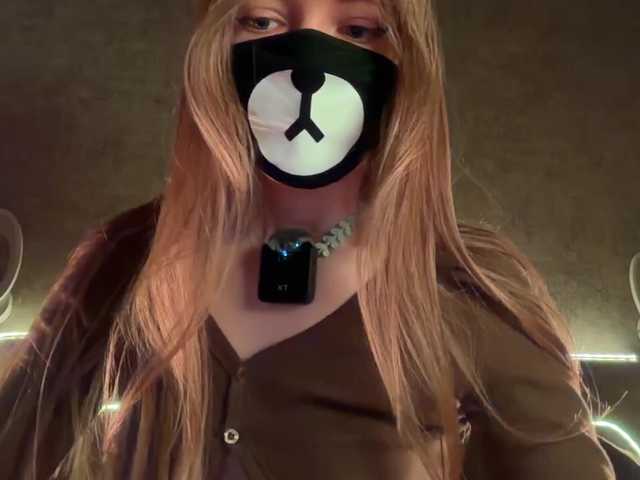 -Summer-'s BongaCams show and profile