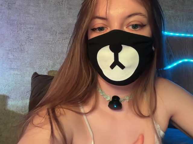 -summer- live sex show