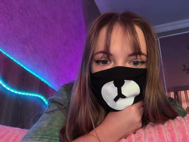 le modèle Tvoy_Medvezhenok est en webcam porno dans un show sur le site bongacams, il possède les tags suivants: White/Caucasian,Blonde,Shaved