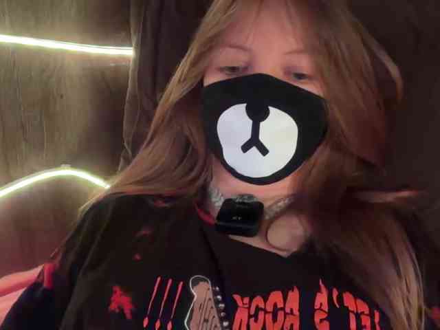 Tvoy_Medvezhenok webcam