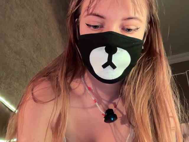 Tvoy_Medvezhenok webcam