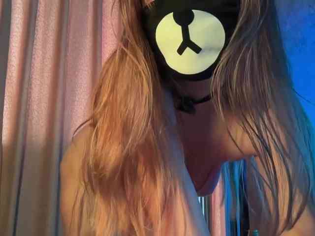 Tvoy_Medvezhenok webcam
