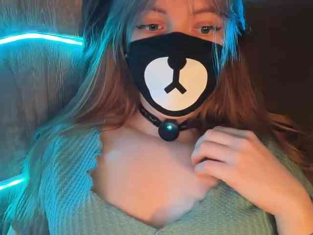 Tvoy_Medvezhenok webcam