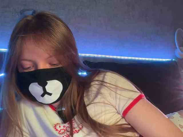 Tvoy_Medvezhenok webcam