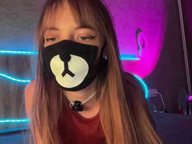 -Summer- Sex Cam Show