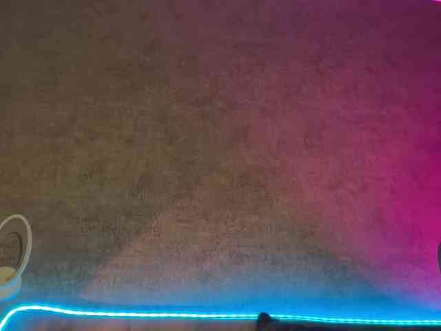 Tvoy_Medvezhenok webcam
