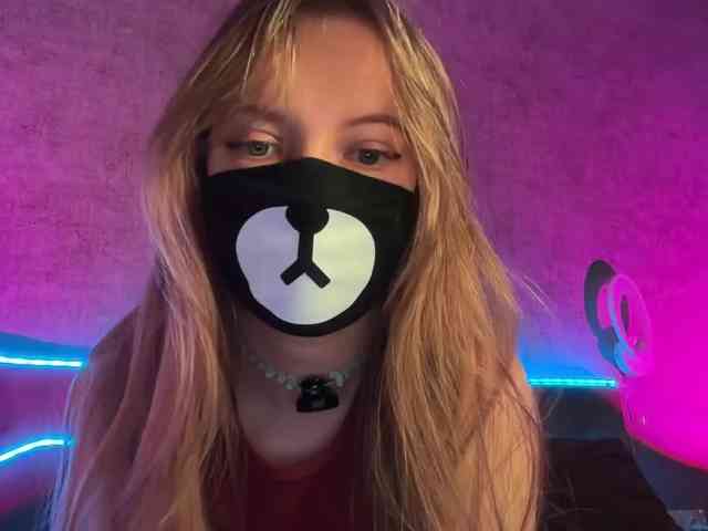 Tvoy_Medvezhenok webcam
