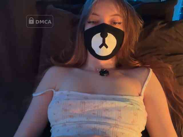 Tvoy_Medvezhenok webcam