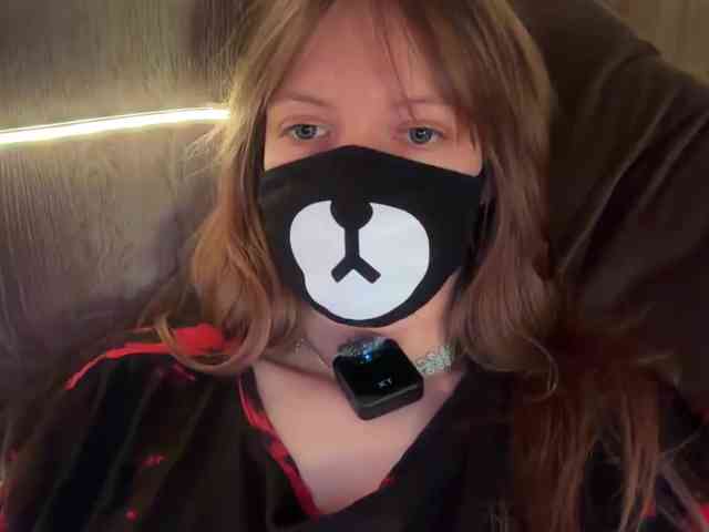 Tvoy_Medvezhenok webcam