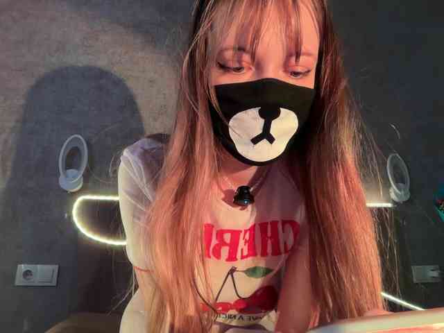 Tvoy_Medvezhenok webcam
