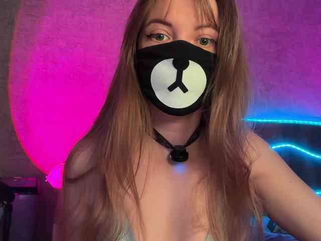 Tvoy_Medvezhenok webcam