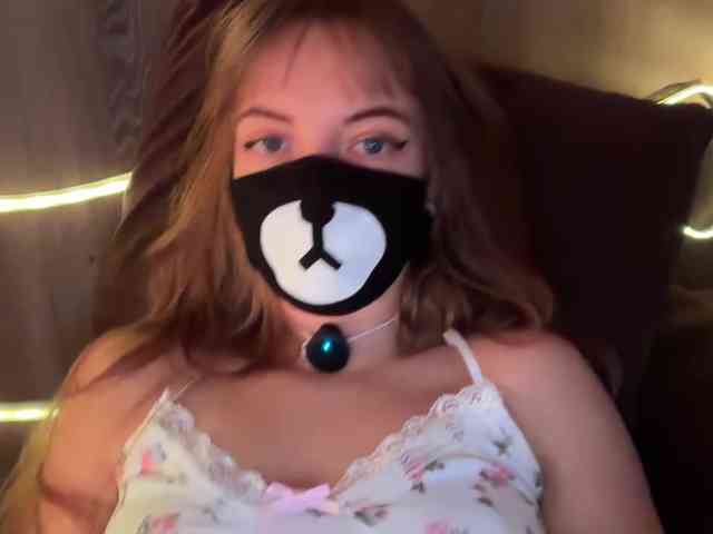 Tvoy_Medvezhenok webcam