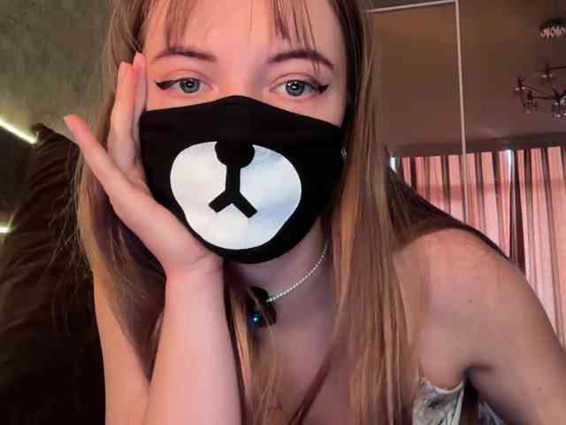 Tvoy_Medvezhenok webcam