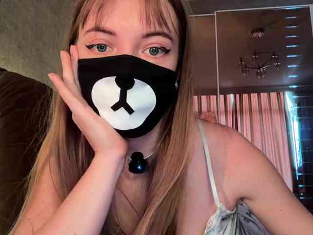 Tvoy_Medvezhenok webcam