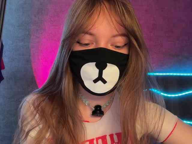 Tvoy_Medvezhenok webcam