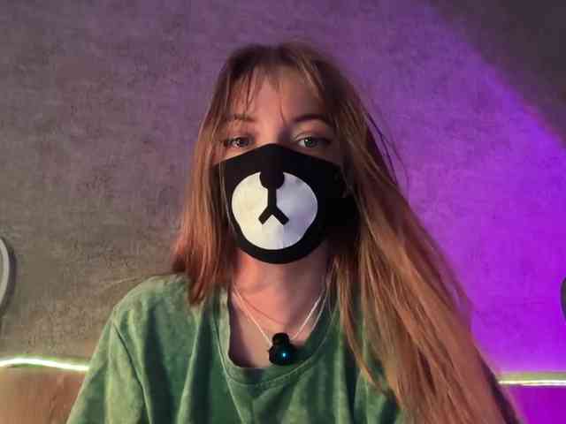 Tvoy_Medvezhenok webcam
