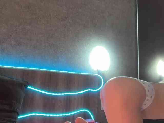 Tvoy_Medvezhenok webcam