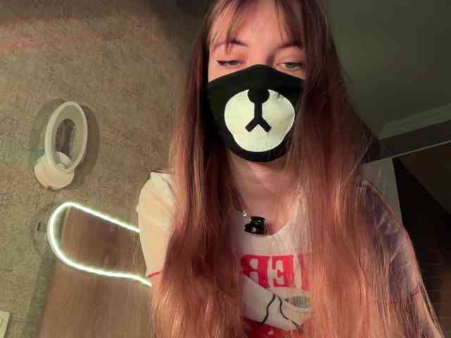 Tvoy_Medvezhenok webcam