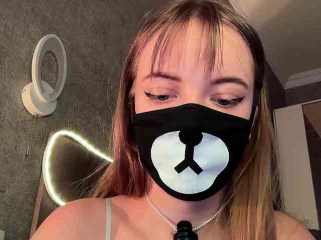 Tvoy_Medvezhenok webcam