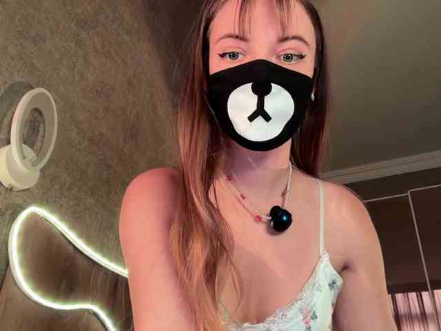 Tvoy_Medvezhenok webcam