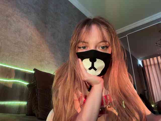 Tvoy_Medvezhenok webcam