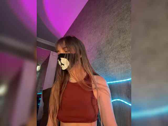 -Summer- Sex Cam Show
