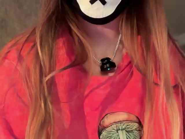 Tvoy_Medvezhenok webcam