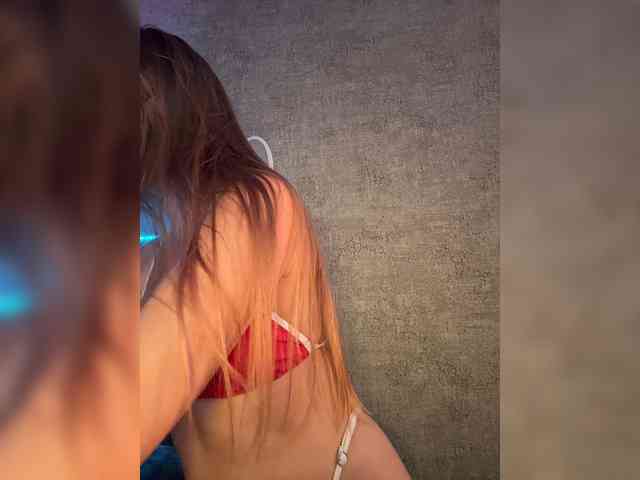 -Summer- Sex Cam Show