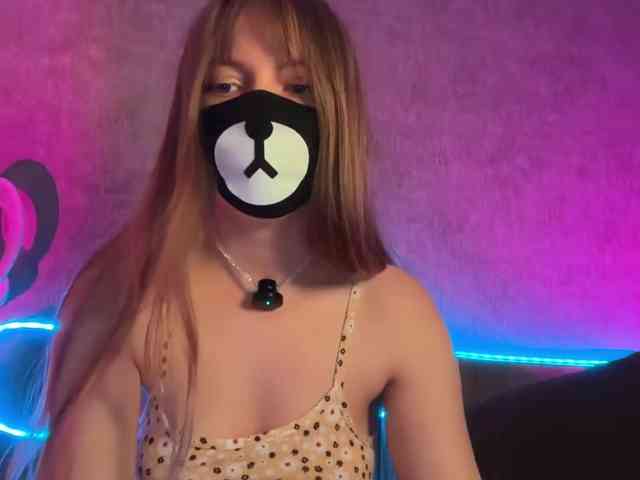 Tvoy_Medvezhenok webcam