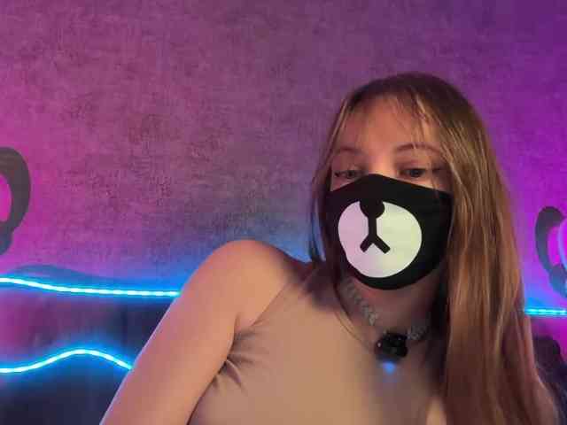 Tvoy_Medvezhenok webcam
