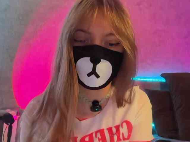 Tvoy_Medvezhenok webcam