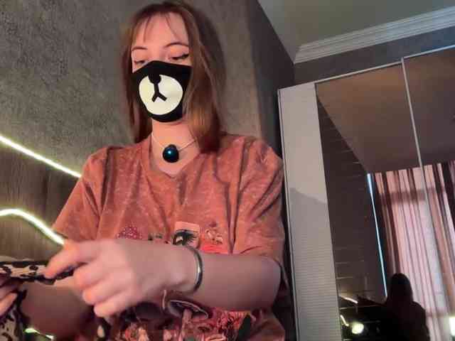 Tvoy_Medvezhenok webcam